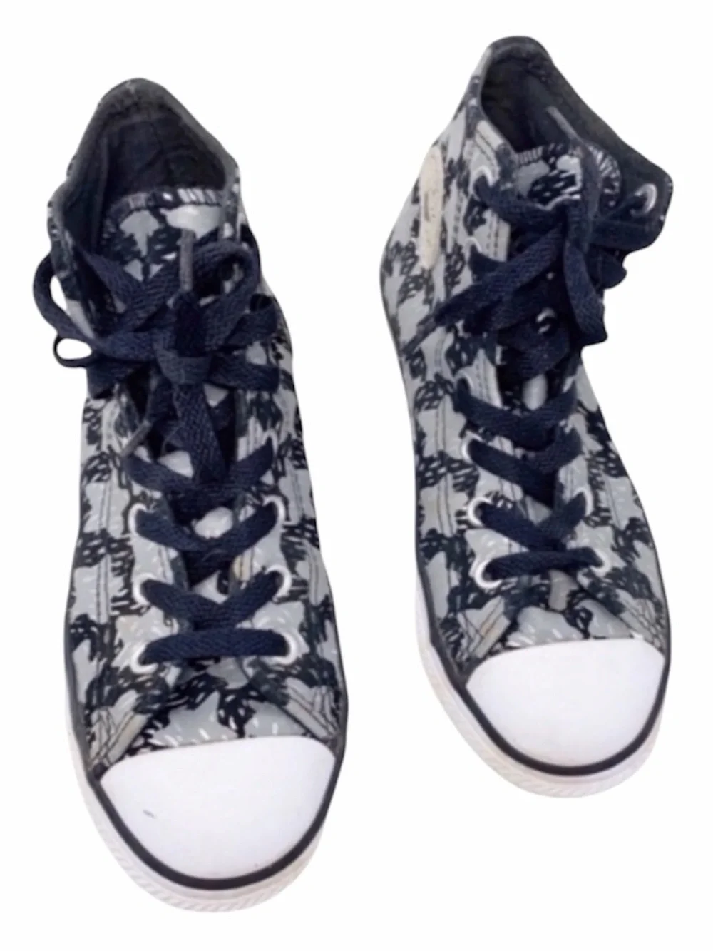 CONVERSE high top tennis shoes 2